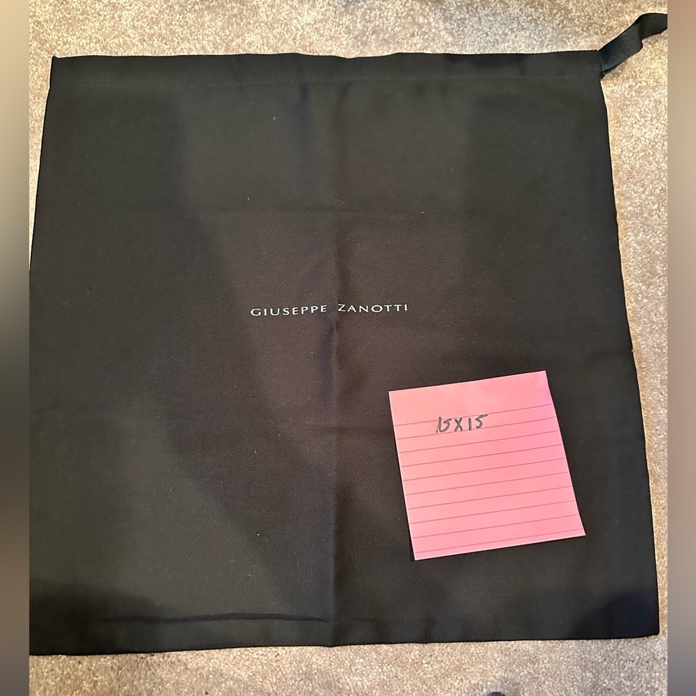 Giuseppe Dust Bag